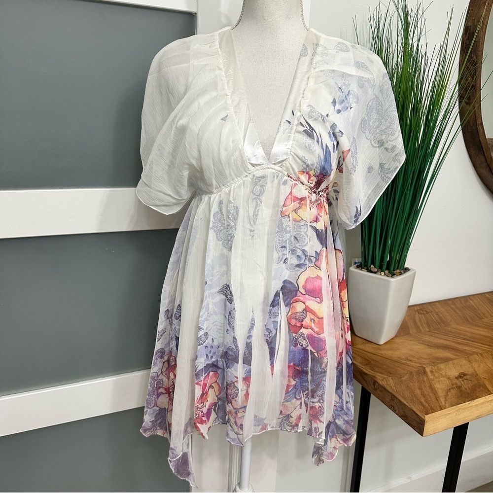 Y2k SS Babydoll Floral V-Neck Top Small Asymmetrical Hem Fairy Whimsical EUC